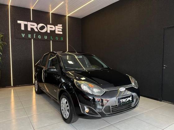 FORD FIESTA 1.6 MPI CLASS SEDAN 8V FLEX 4P MANUAL FORD FIESTA 1.6 MPI CLASS SEDAN 8V FLEX 4P MANUAL
